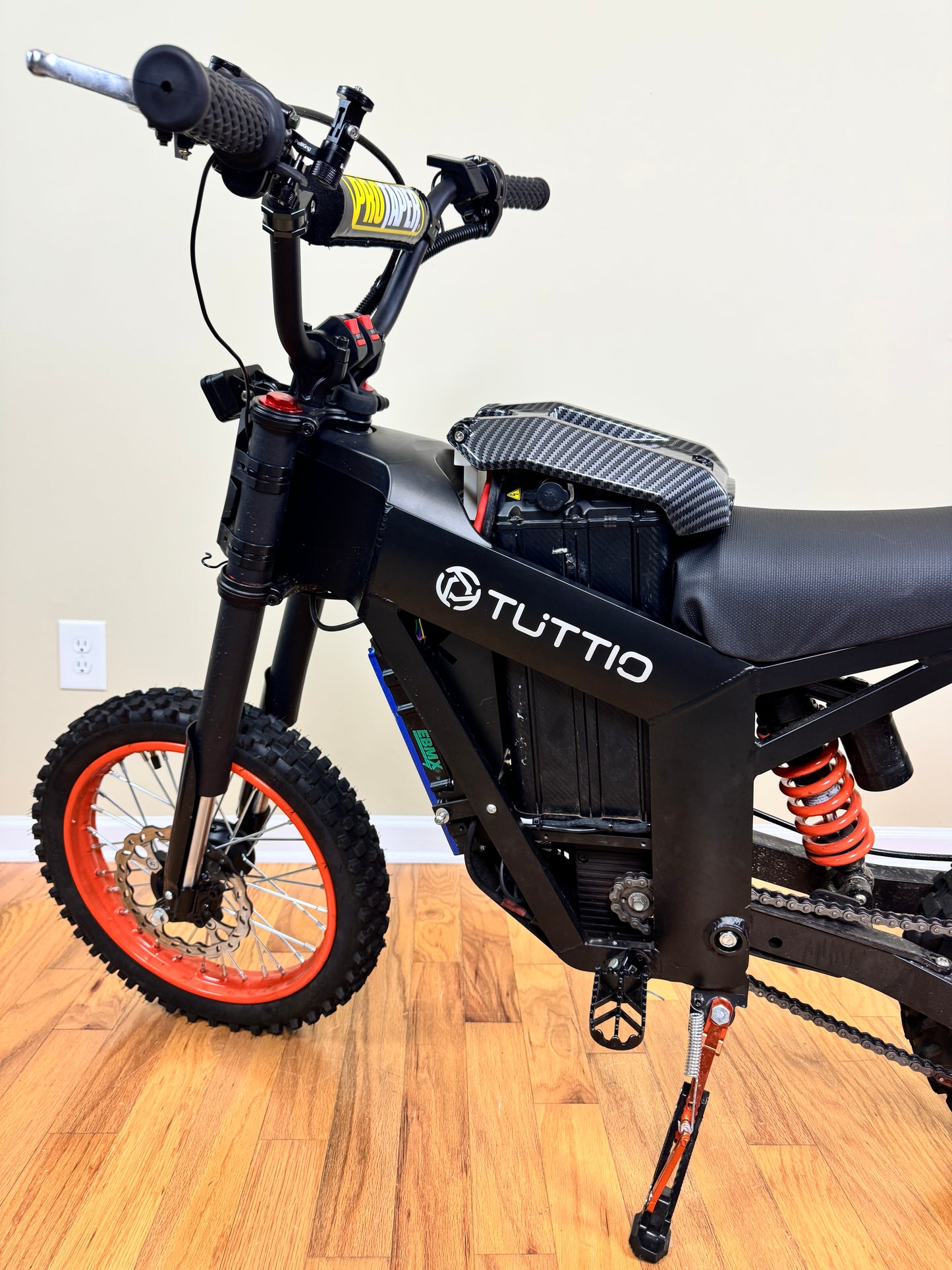 Tuttio Soleil 01 Upgraded Battery Lid Cover Mount